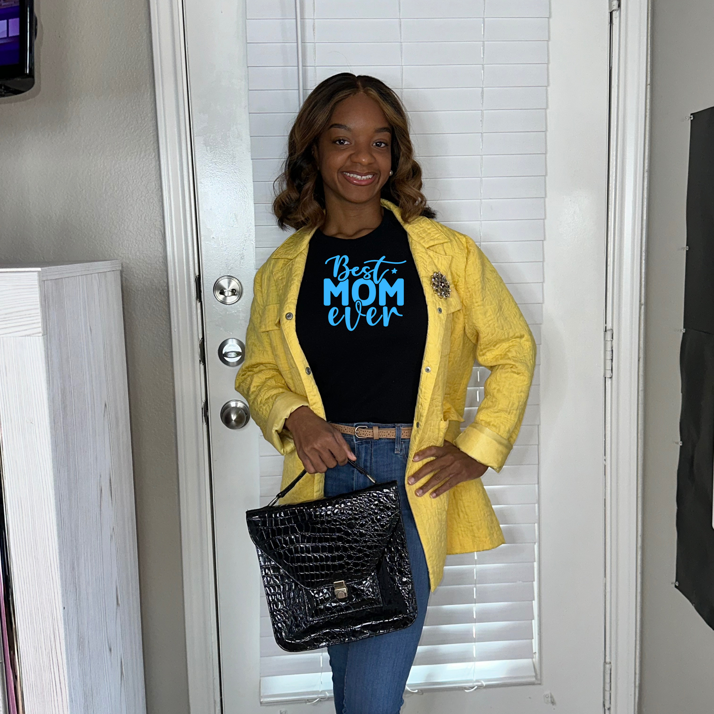 "Best Mom Ever" T-Shirt: Celebrate Mom in Style| Mom Tees| Mama Shirts